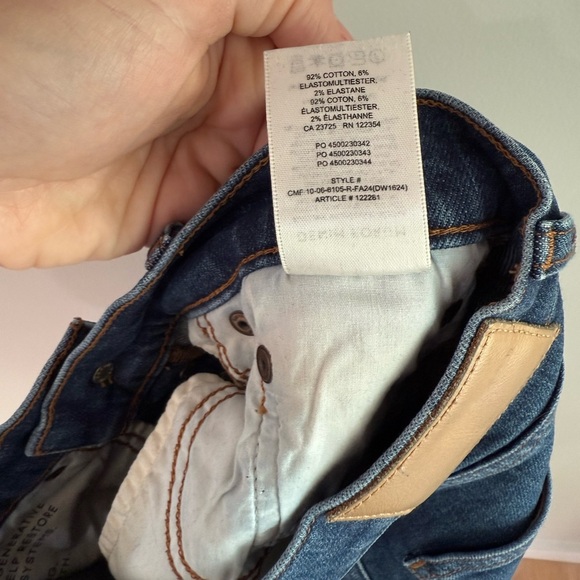 Aritzia Denim Forum The Arlo High Rise Straight 28L - Dark Wash - Size 26 - Picture 12 of 14